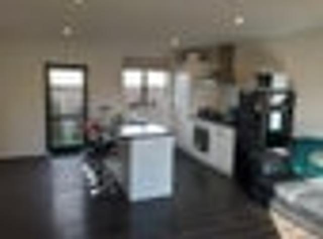 Townhouse for rent in Heathcote, Canterbury