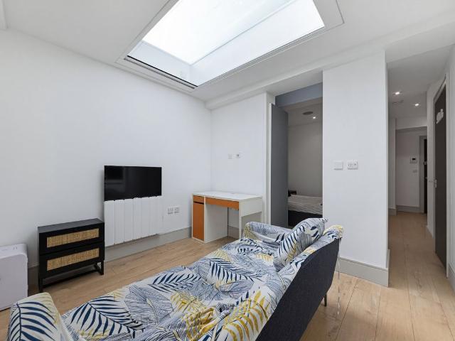 Studio for rent in St. George in the East, Greater London