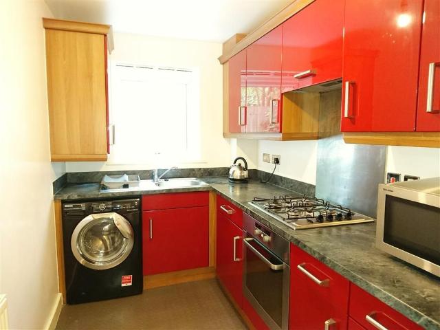 Apartment for rent in Nangreaves, Wales