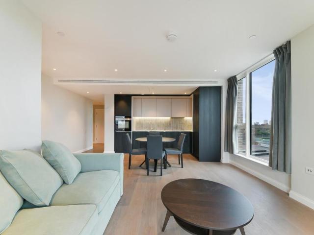 Apartment for rent in Oval, Greater London