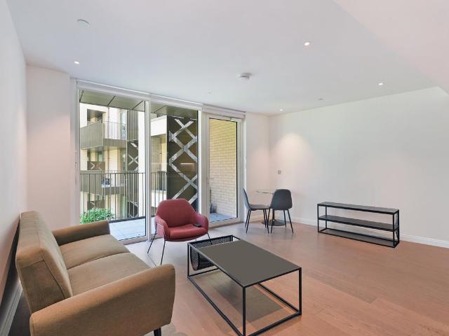 Apartment for rent in Kennington Cross, Greater London