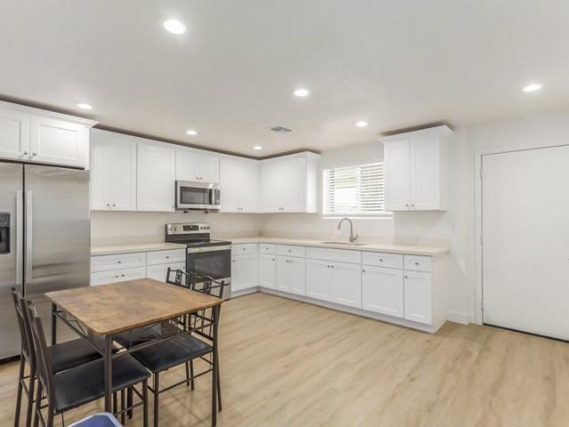 Room for rent in Laveen, Arizona