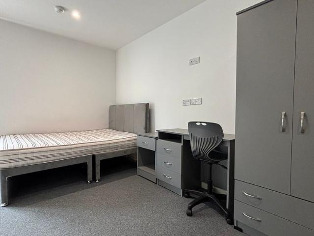 Studio for rent in Feckenham, City Of Bristol