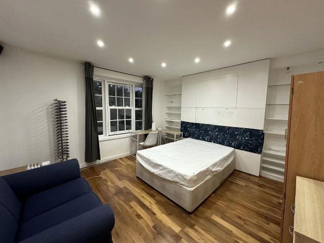 Apartment for rent in Somers Town, Greater London