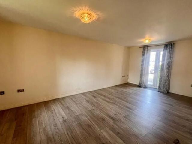Apartment for rent in Falcon Lodge, Wales
