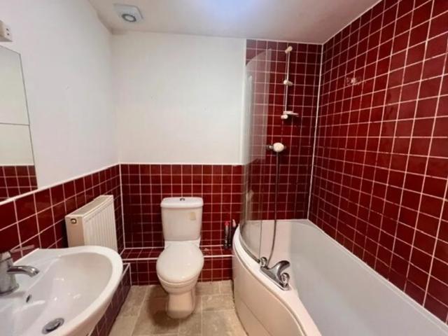 Apartment for rent in Falcon Lodge, Wales