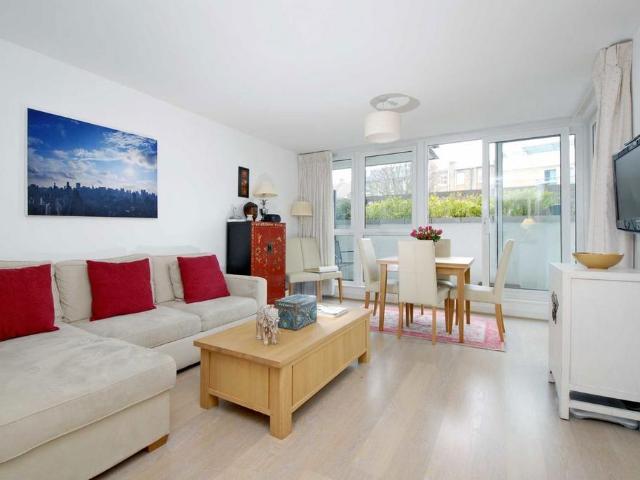 Apartment for rent in Wandsworth, Isle Of Man
