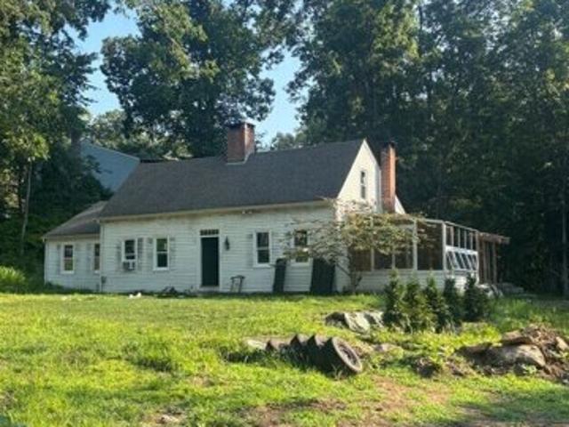 House for sale in Chaplin