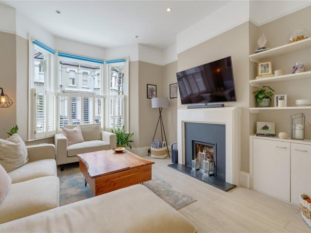 House for rent in Clapham Junction, Greater London