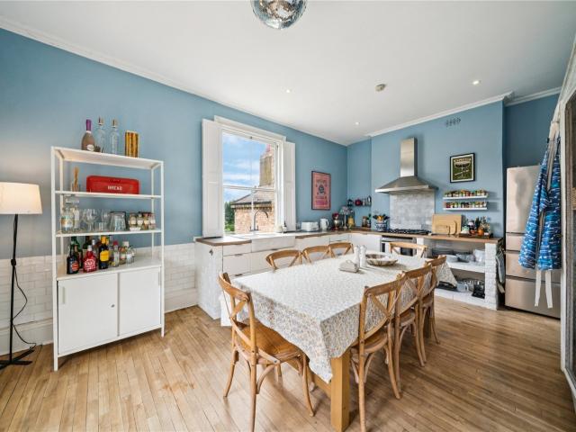 Apartment for rent in Balham, Greater London