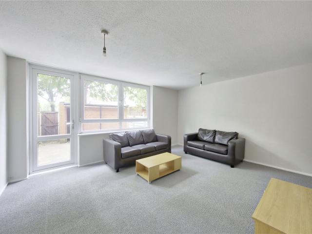 Apartment for rent in Battersea, Greater London