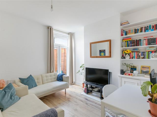 Apartment for rent in Clapham Junction, Greater London