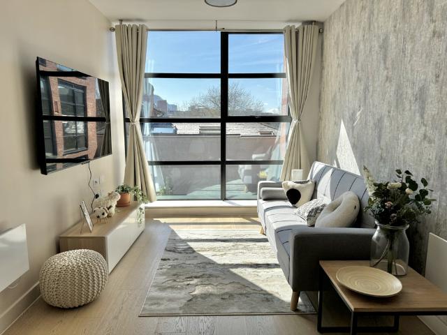 Apartment for rent in Park Central, Birmingham