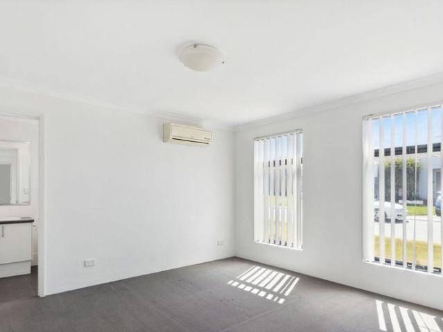 House for rent in Hocking, Western Australia