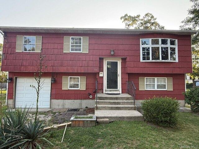 House for sale in Patchogue