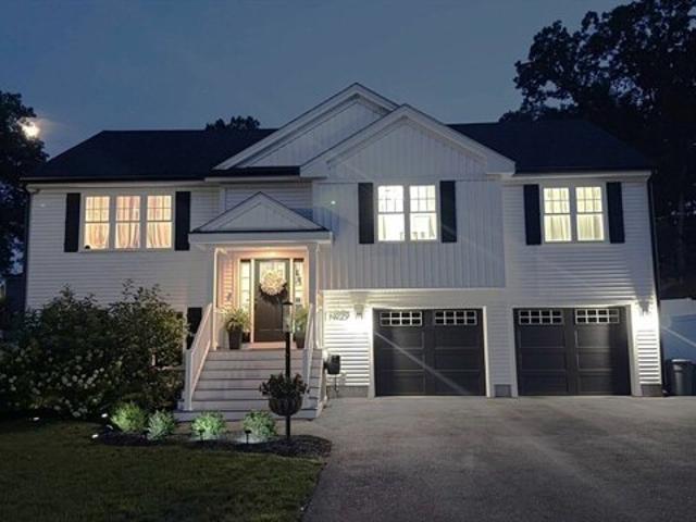 House for sale in Bristol, Massachusetts