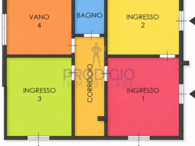 Locale Commerciale in vendita a Puglia, Bari