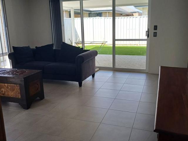 Room for rent in Piara Waters, Western Australia