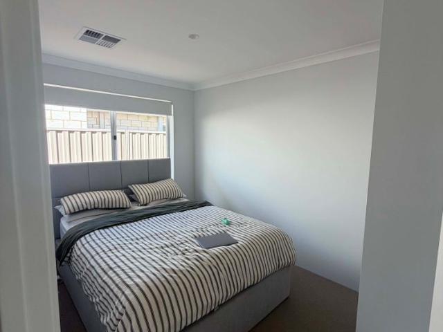 Room for rent in Piara Waters, Western Australia