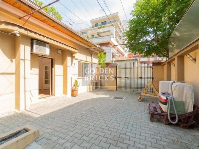 Casă închirieri în Colțea, București