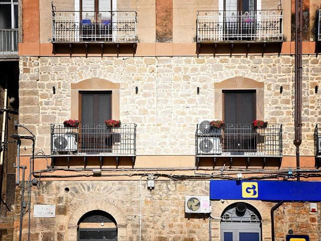 Appartamento in vendita a Castellina, Piazza