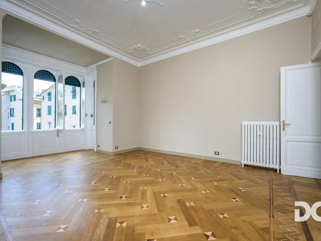 Villa Indipendente in affitto a Centro Est, Serra Riccò