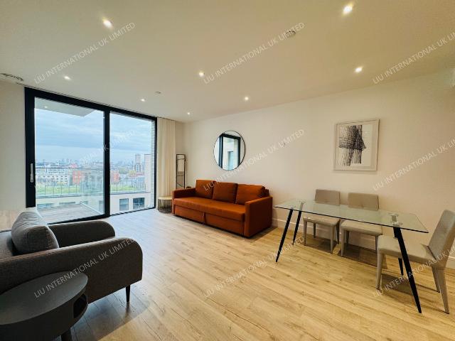 Apartment for rent in St. George in the East, Greater London