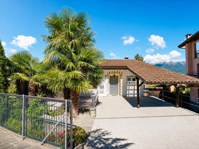 Haus kaufen in Gerra, Gambarogno, Tessin