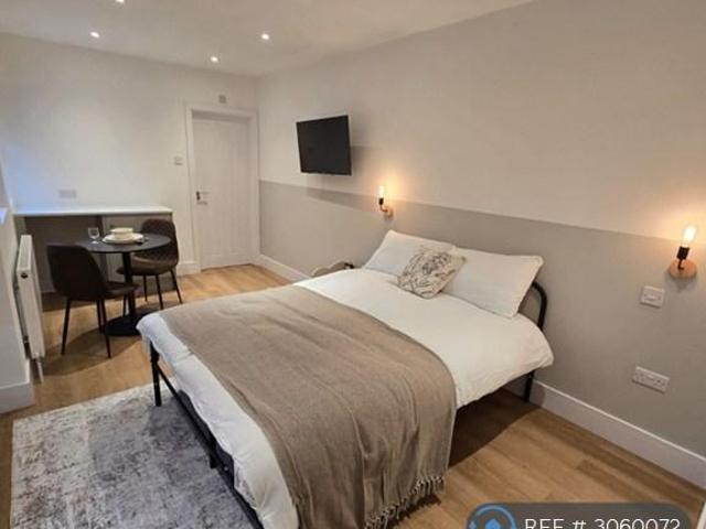 House for rent in London Borough of Bexley, Greater London