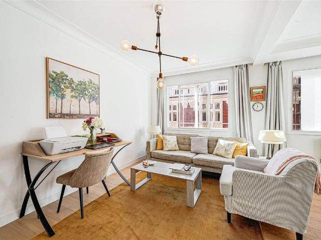 Apartment for rent in Mayfair, Greater London