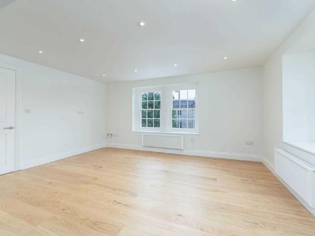 Apartment for rent in Bathwick, Dulcote