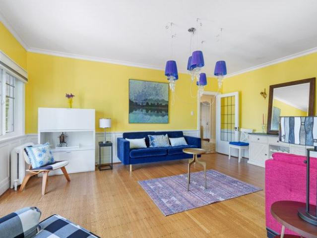 Apartment for rent in West Vancouver, British Columbia