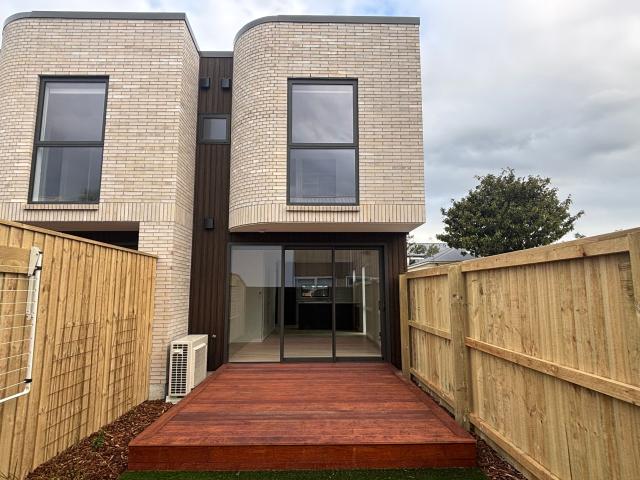 House for rent in Edgeware, Canterbury