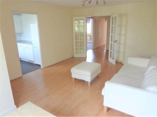 Apartment for rent in Southgate, Oakwood