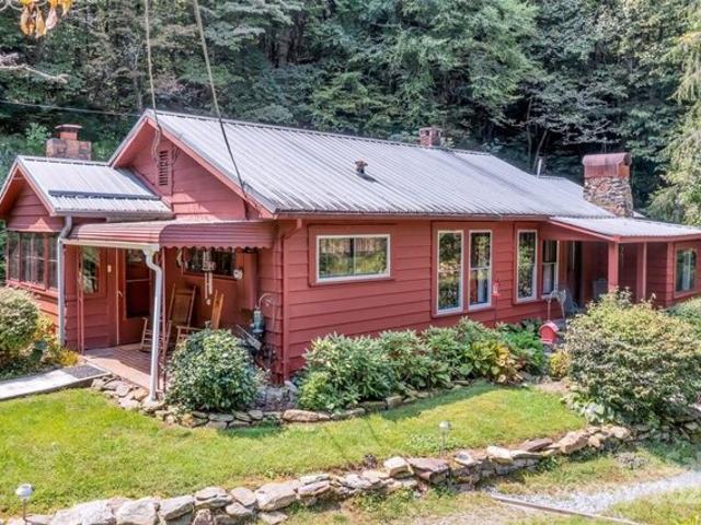 House for sale in Rosman