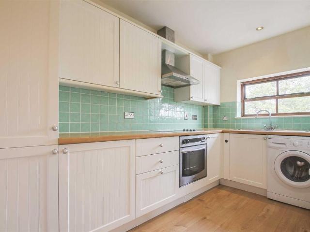 Apartment for rent in Shenley Brook End, Milton Keynes