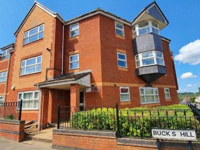 House for sale in Camp Hill, Warwickshire