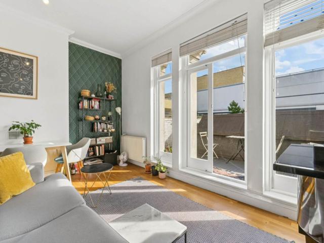 Apartment for rent in Bayswater, Greater London