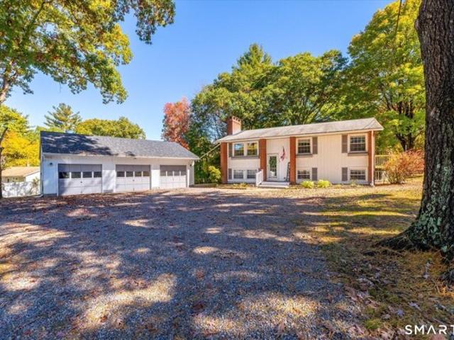 House for sale in Central Village, Plainfield