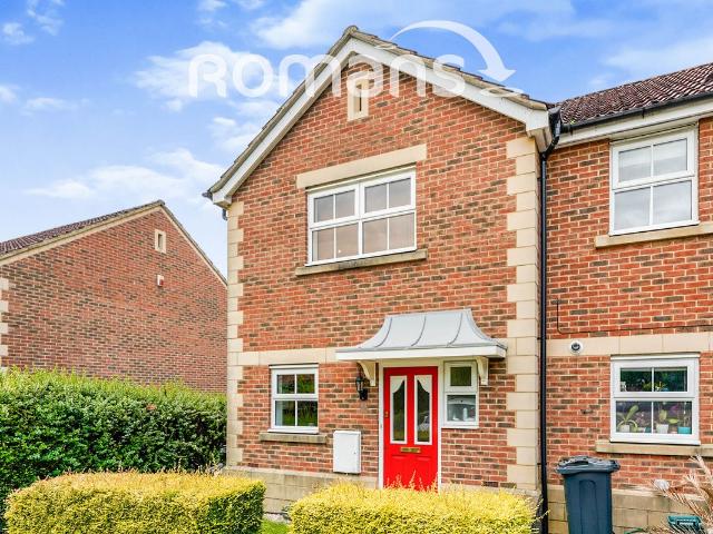 Apartment for rent in Abbey Meads, Abbey Mead