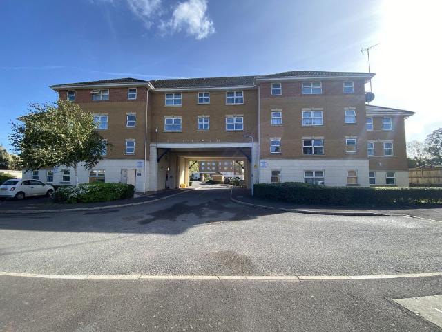 Apartment for rent in Slough