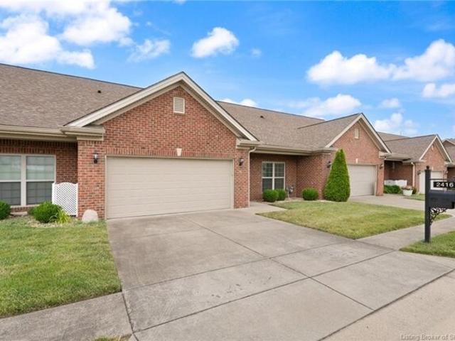 Condo for sale in New Albany