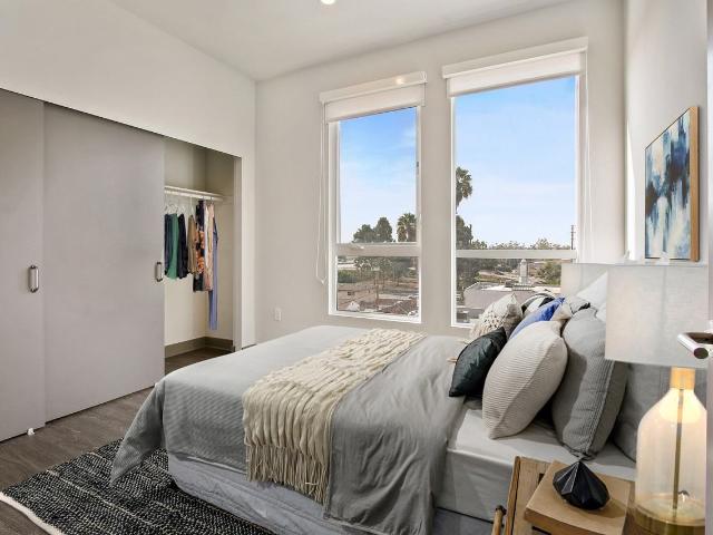 Apartment for rent in Canoga Park, California