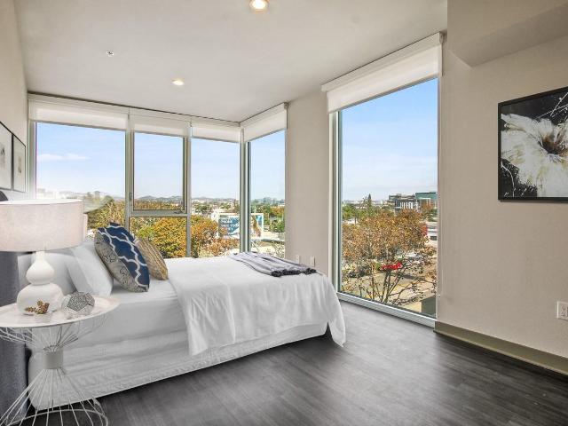 Apartment for rent in Canoga Park, California