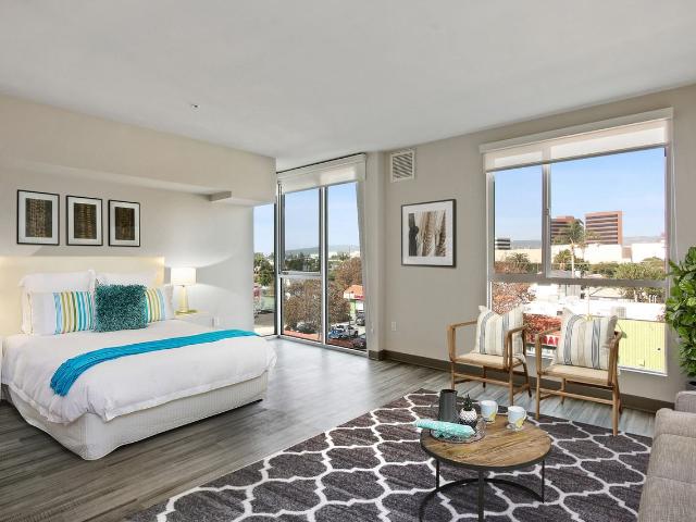 Apartment for rent in Canoga Park, California