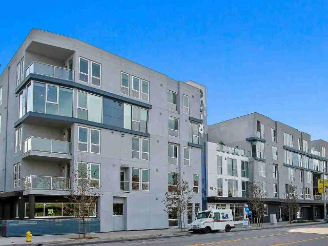 Apartment for rent in Canoga Park, California