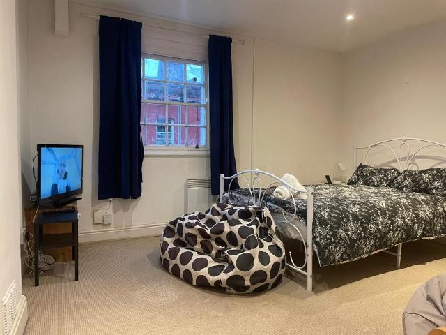 Apartment for rent in Stokes Croft, Feckenham