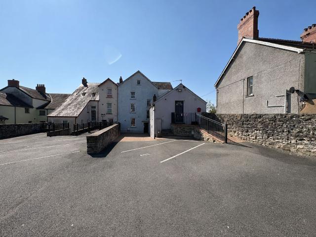 Apartment for rent in Carmarthen, Wales