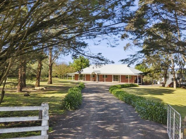 House for sale in Gisborne South, Shire of Macedon Ranges