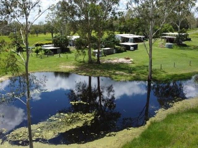 Cottage for sale in Lowmead, Queensland